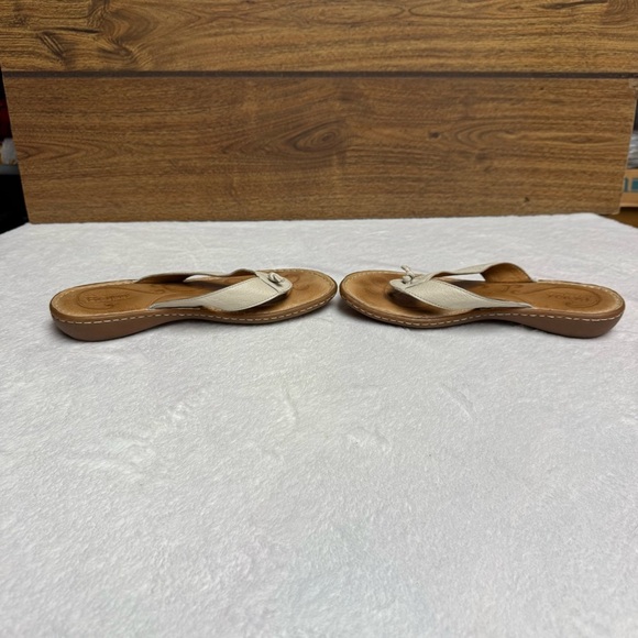 Born Women's size 8 Cream Sandals in good condition - Picture 2 of 8